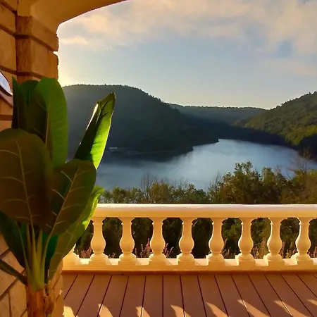 Guest house Ma Au Bord De L'eau *