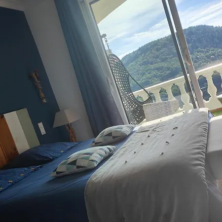Guest house Ma Au Bord De L'eau *