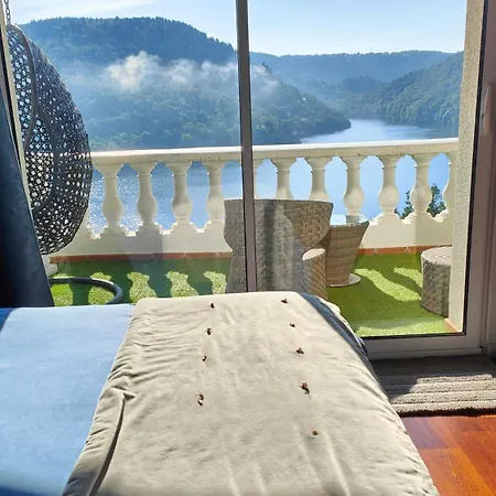 Ma Au Bord De L'eau Guest house Miremont (Puy-de-Dome)
